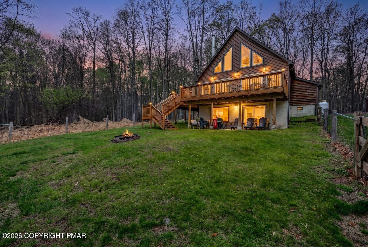 81 Spring Meadow Drive Weatherly, PA 18255 - Photo 2 of 55 81 Spring Meadow Dr 03 Dusk Large
