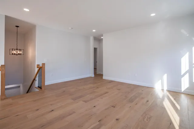 $589,900 | 28 Dalton Drive, Barnstead, NH 03225