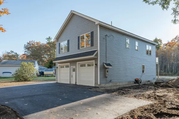 $555,900 | 28 Dalton Drive, Barnstead, NH 03225