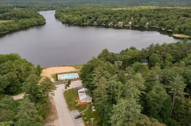 $589,900 | 28 Dalton Drive, Barnstead, NH 03225