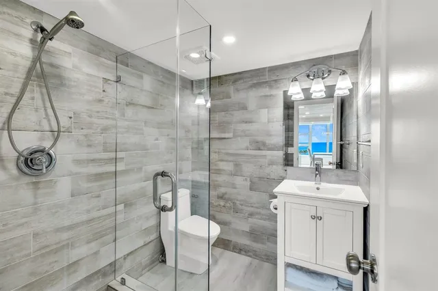 $5,000 | 1620 South Ocean Boulevard, Unit 5M, Lauderdale-by-the-Sea, FL 33062