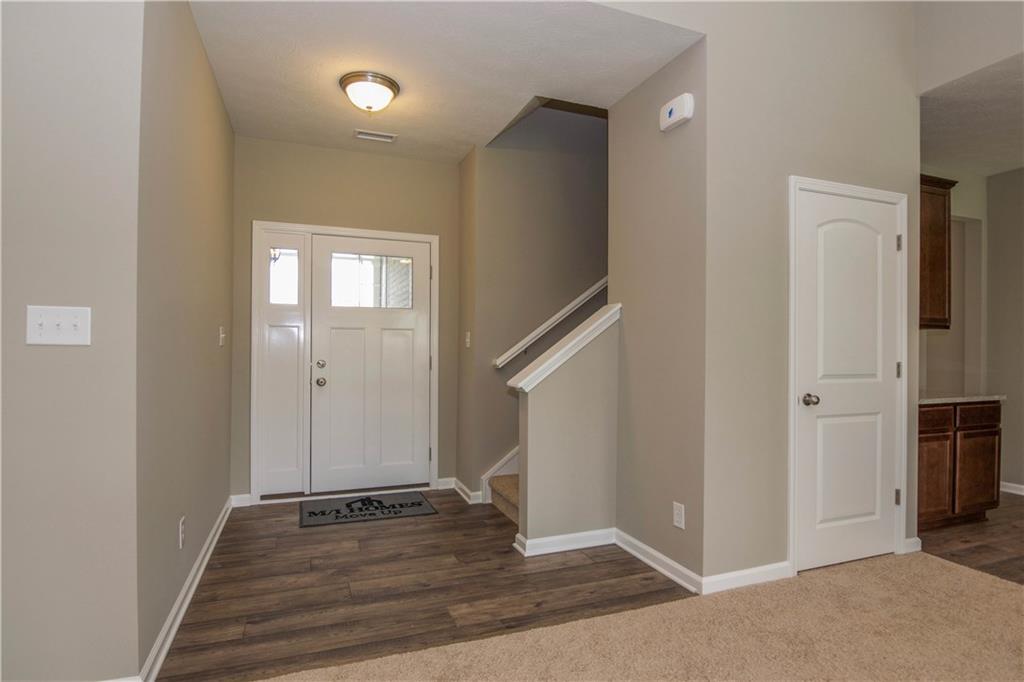 7156 West Ridge Run Way Greenfield, IN 46140 - Photo 8 of 44 Gallery Image 8