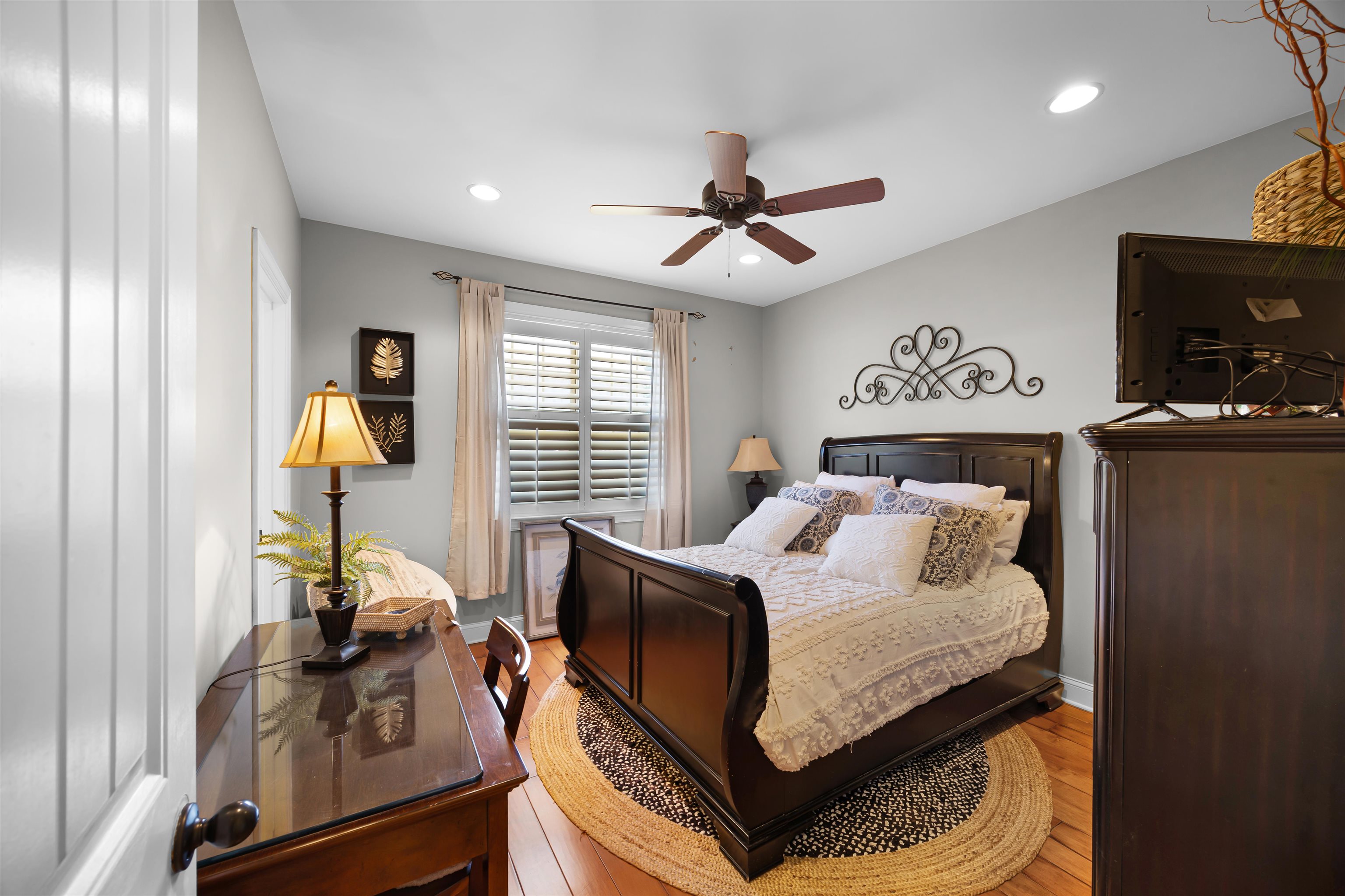 140 Legends Drive Counce, TN 38326 - Photo 20 of 30 Bedroom with hardwood / wood-style floors, ceiling fan, and recessed lighting