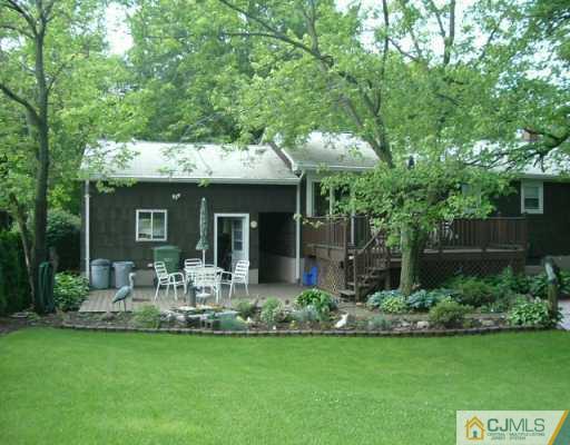 584 Old Post Road Edison, NJ 08817 - Photo 2 of 4