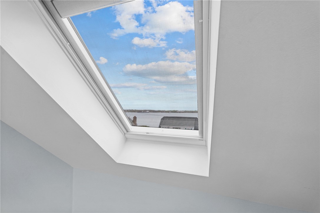 17 Selkirk Road, Unit 3 Cranston, RI 02905 - Photo 14 of 17