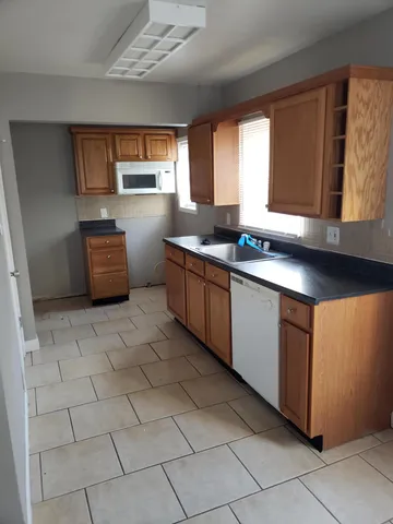 $120,000 | 4173 Columbus Street, Wayne, MI 48184