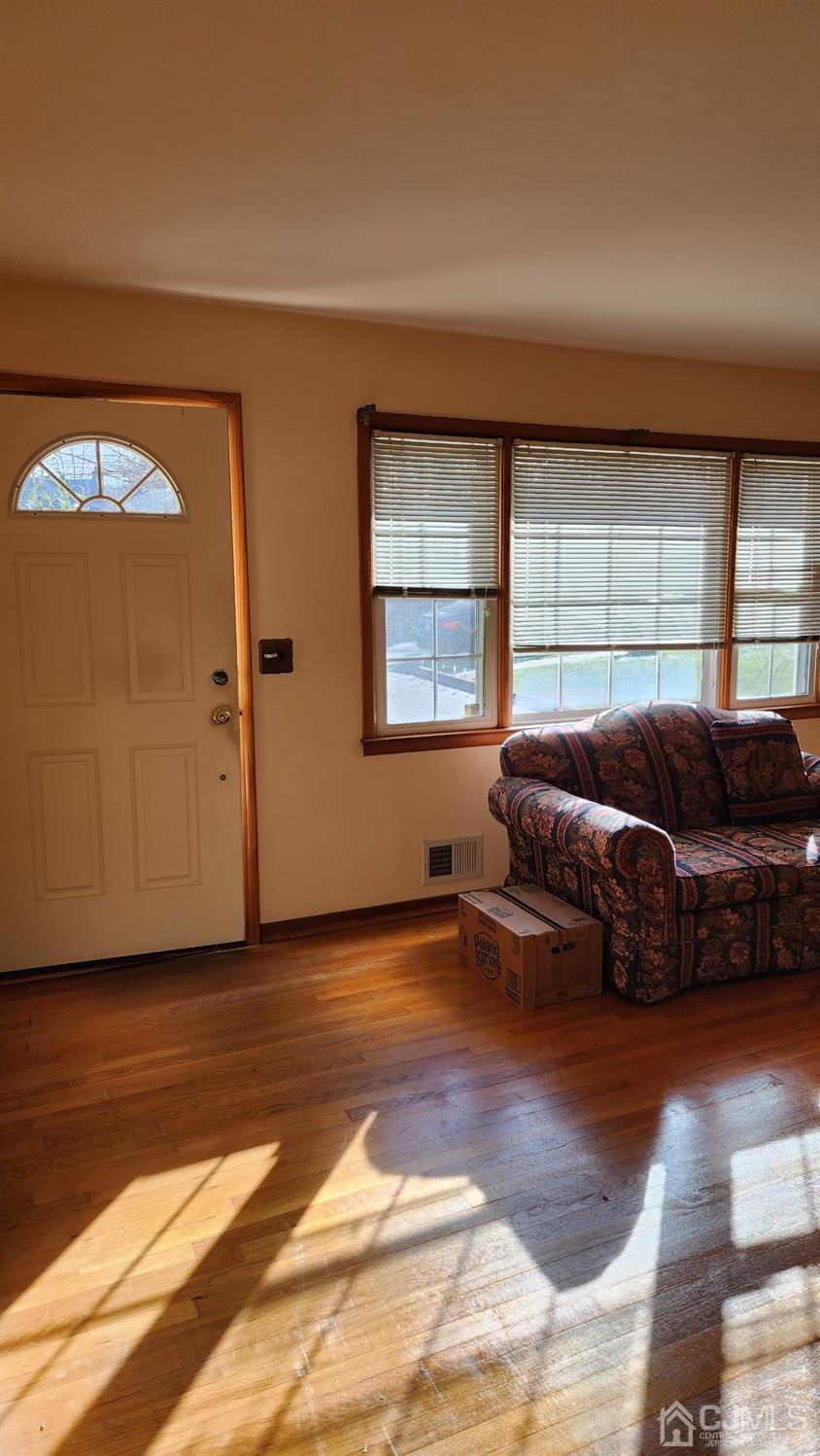 20 Middlesex Avenue Edison, NJ 08820 - Photo 17 of 28 a living room with a bed furniture and a window