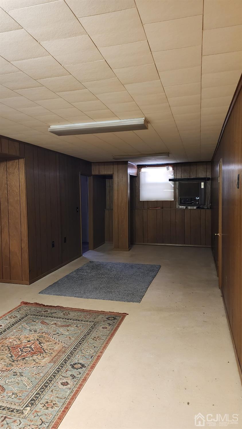 20 Middlesex Avenue Edison, NJ 08820 - Photo 25 of 28 a view of an empty room