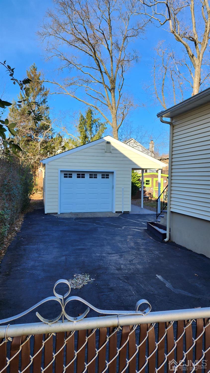 20 Middlesex Avenue Edison, NJ 08820 - Photo 3 of 28 a front view of a house with a yard