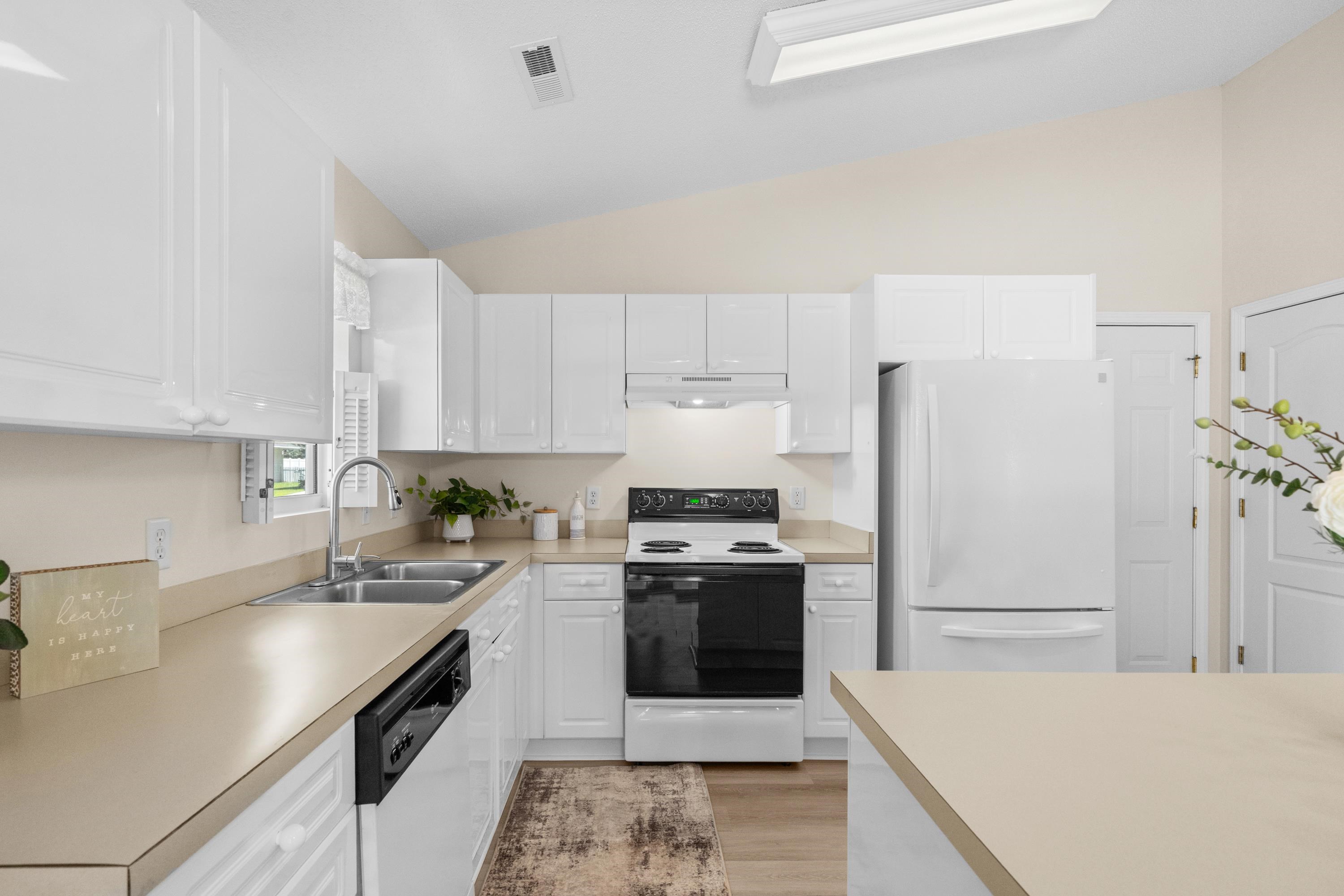 7971 Leeward Lane Murrells Inlet, SC 29576 - Photo 13 of 45 Gallery Image 13