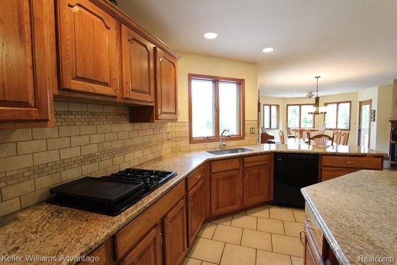 44636 West 11 Mile Road Novi, MI 48375 - Photo 13 of 37