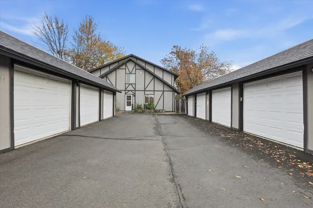 $180,000 | 304 East Weile Avenue, Unit 3, Spokane, WA 99208