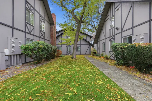 $180,000 | 304 East Weile Avenue, Unit 3, Spokane, WA 99208