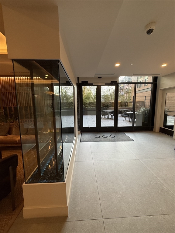 566 Columbus Avenue, Unit 211 Boston, MA 02118 - Photo 39 of 42 a view of lobby with furniture