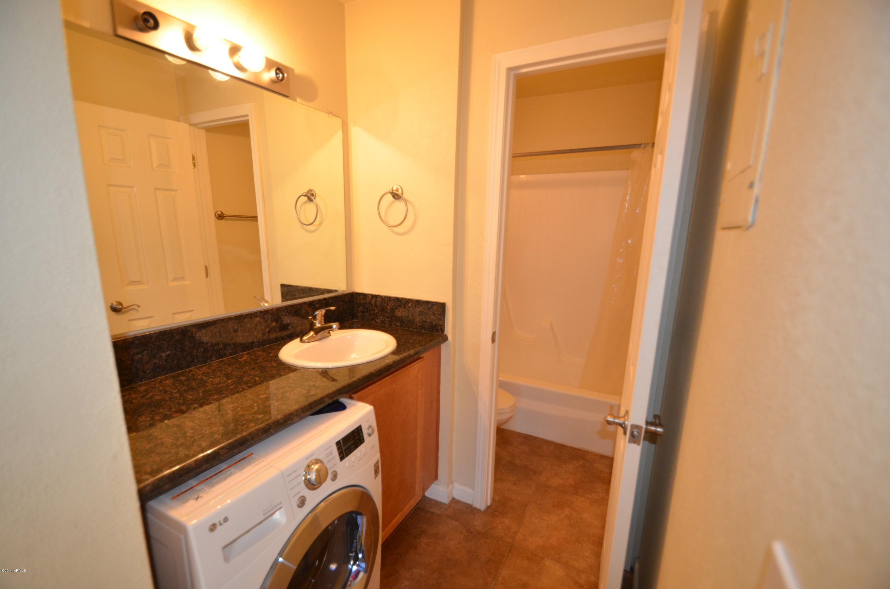 5401 East Thomas Road, Unit 1035 Phoenix, AZ 85018 - Photo 8 of 21 bath w/granite vanity