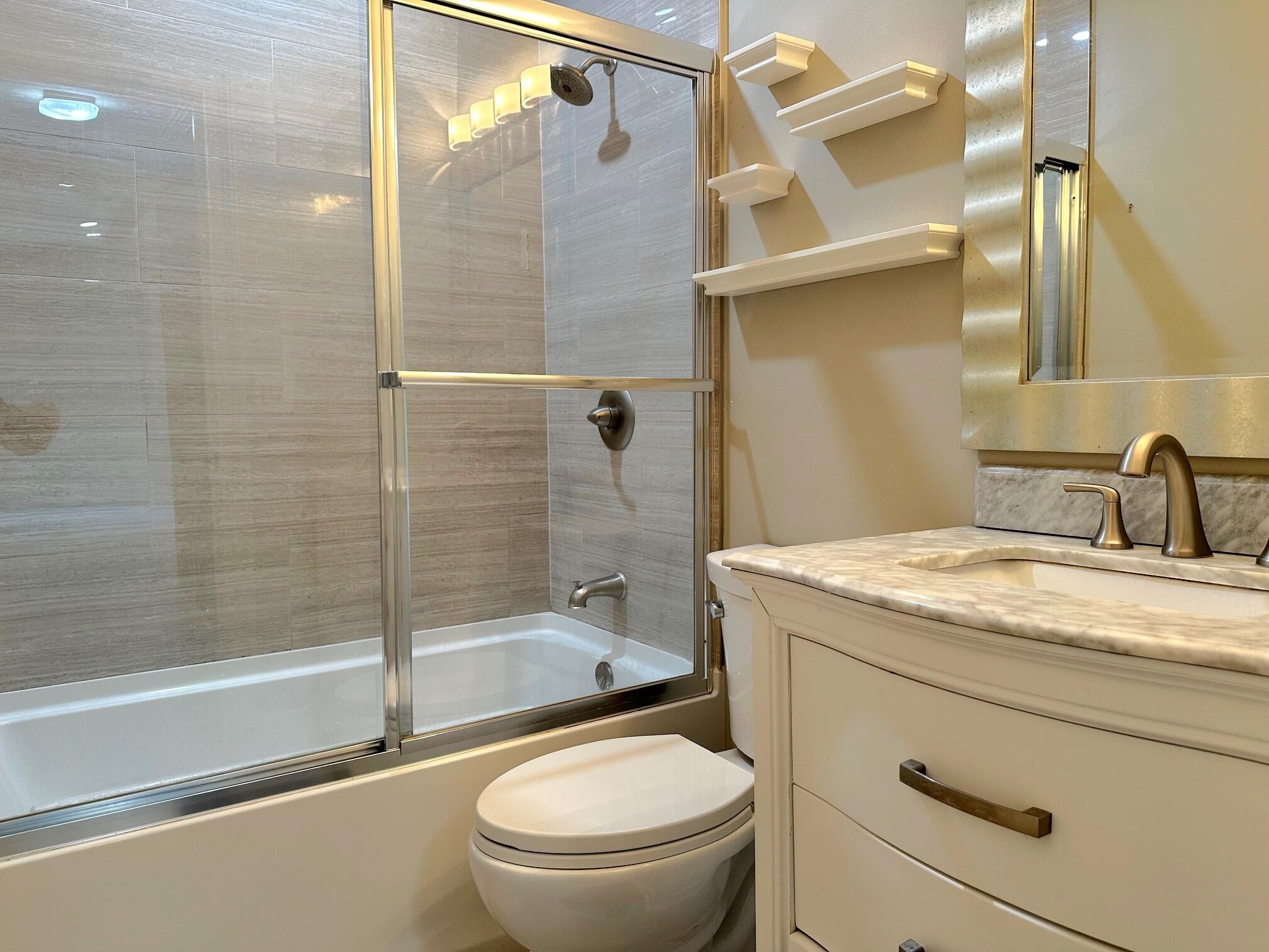 9845 Three Lakes Circle Boca Raton, FL 33428 - Photo 19 of 27 Guest Bathroom