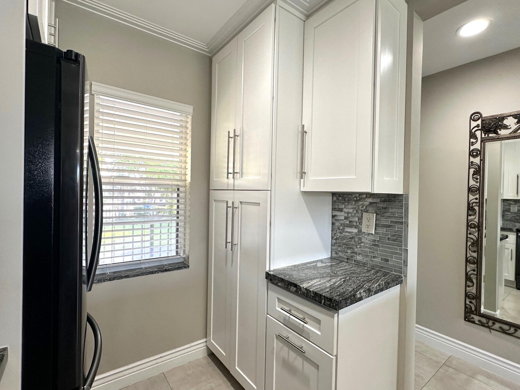 9845 Three Lakes Circle Boca Raton, FL 33428 - Photo 5 of 27 Kitchen