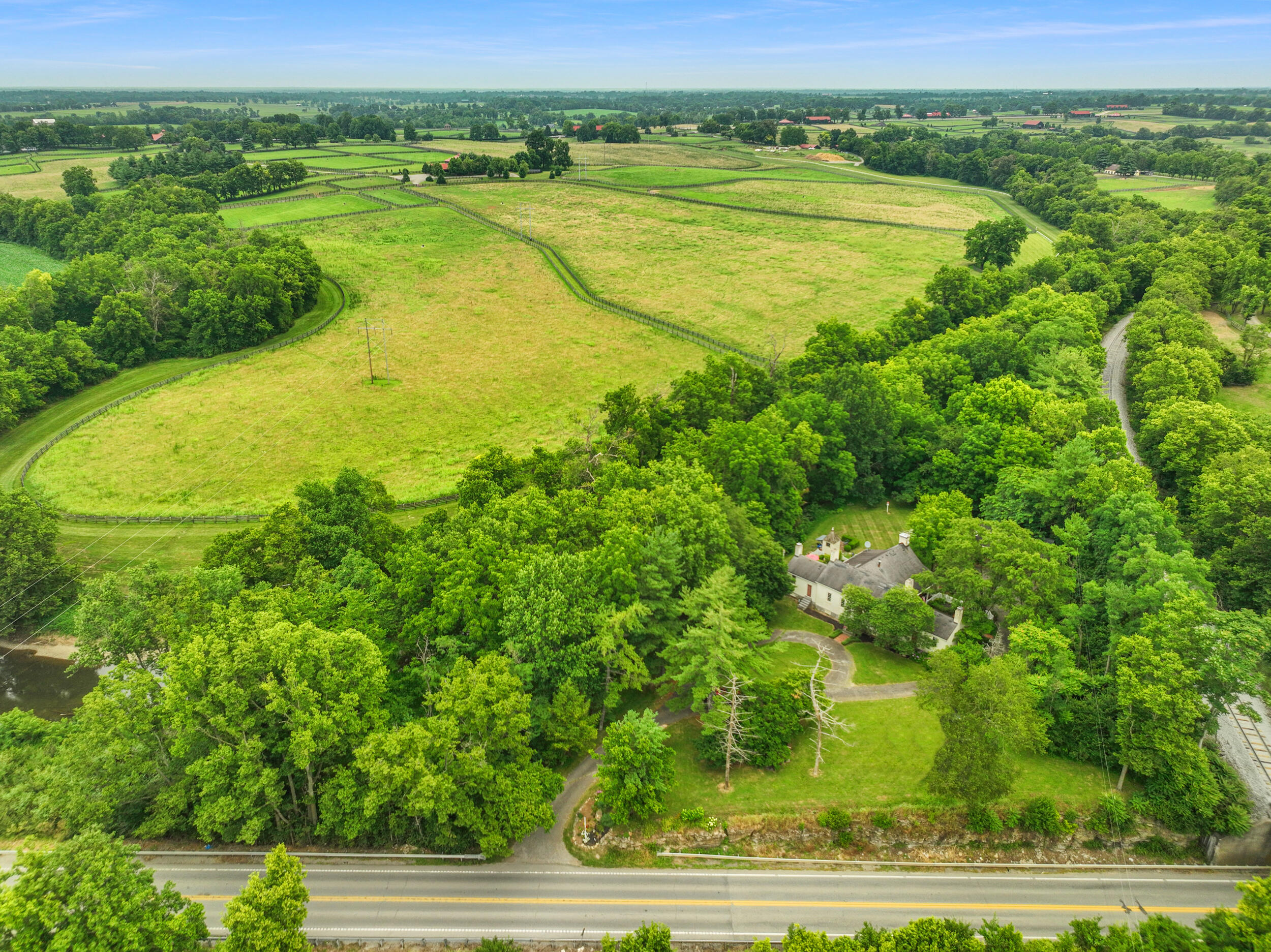 2004 East Leestown Road Midway, KY 40347 - Photo 28 of 82 70_dji_0964_1
