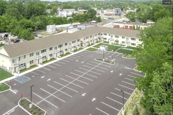 $3,200 | 127 Spring Street, Unit 201, Monroe, NY 10950