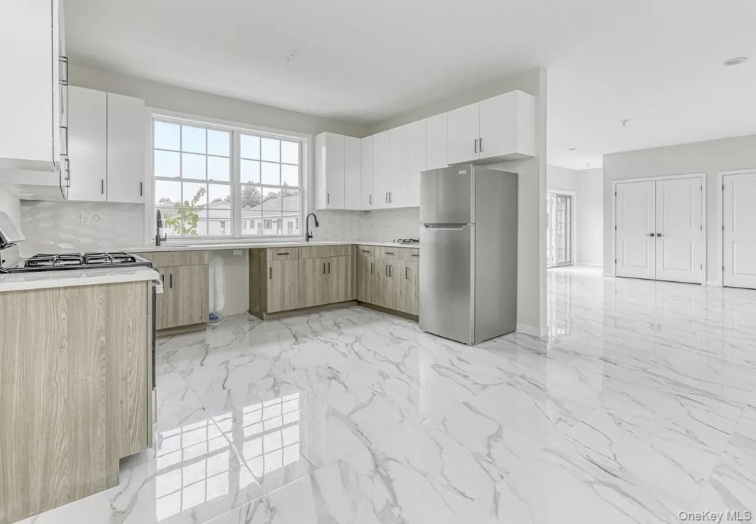 127 Spring Street, Unit 201 Monroe, NY 10950 - Photo 5 of 21