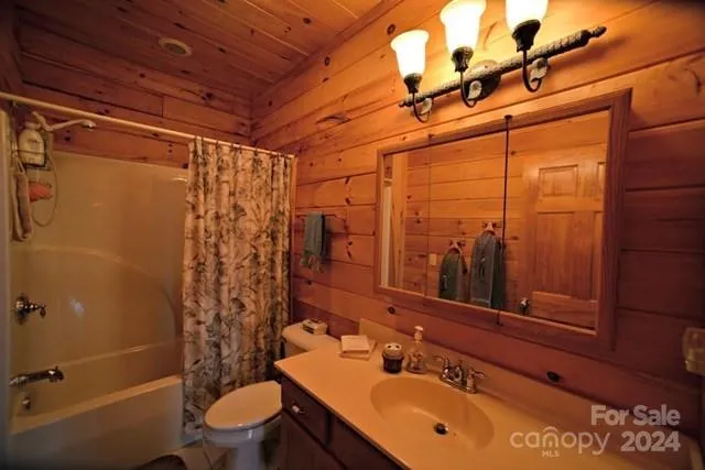 $1,250,000 | 22 Kako Ridge, Sylva, NC 28779