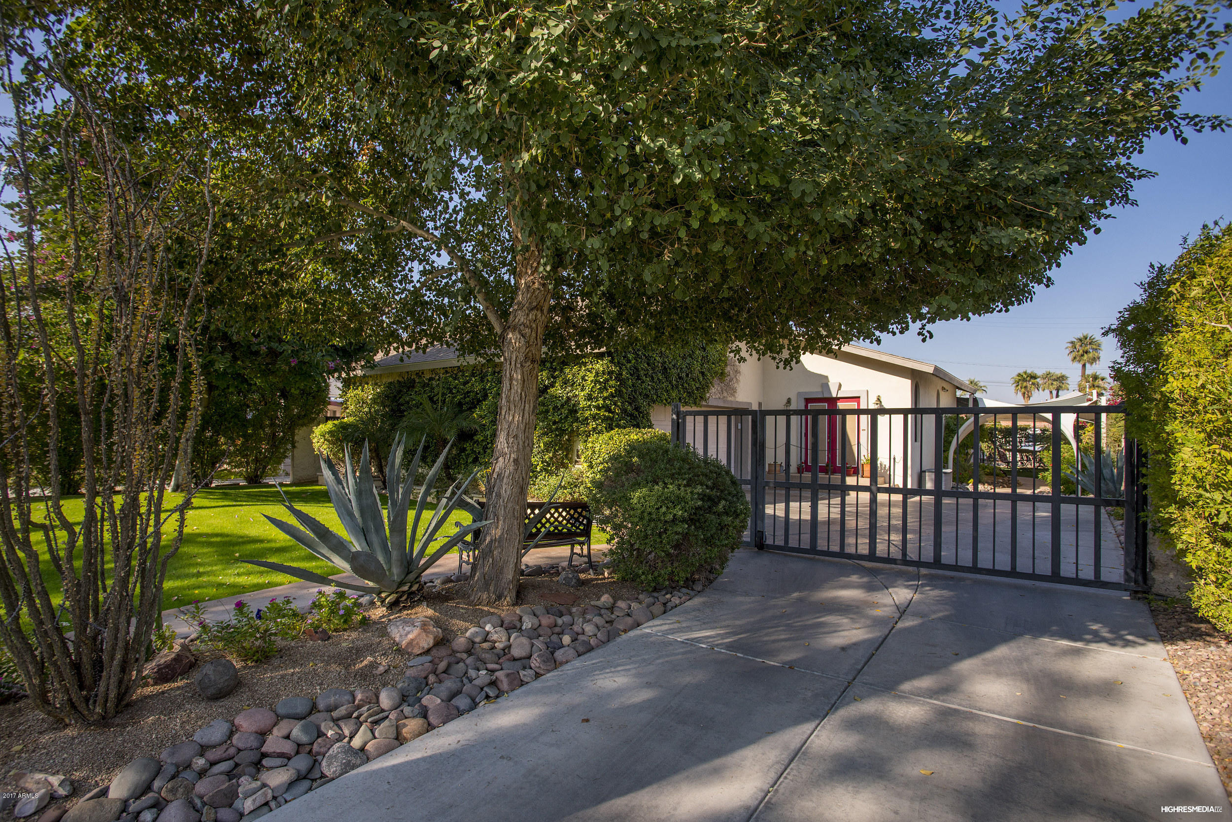 108 West Granada Road Phoenix, AZ 85003 - Photo 1 of 27 a view of a backyard