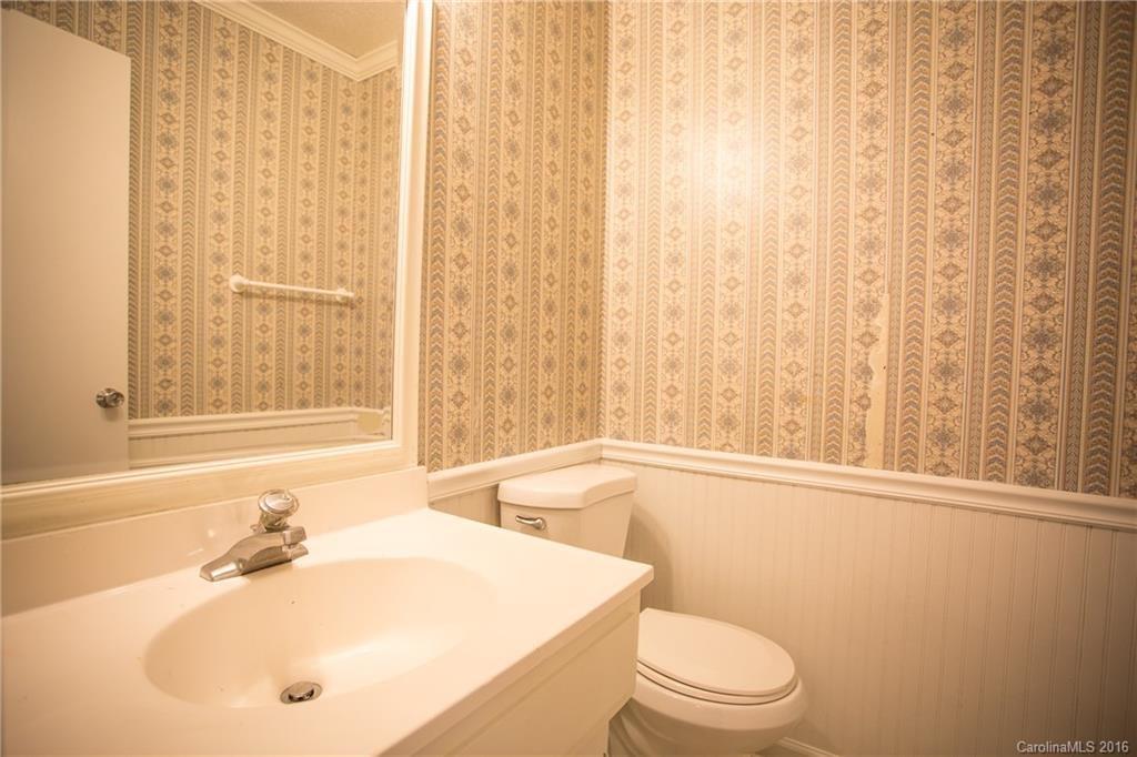 6714 Thermal Road, Unit 6714 Charlotte, NC 28211 - Photo 3 of 15 Gallery Image 3