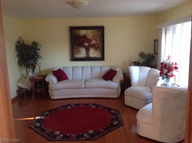 6207 Hathaway Road Cleveland, OH 44125 - Photo 2 of 14 Gallery Image 2