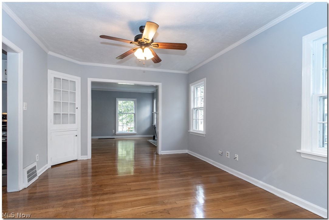 1211 Haselton Road Cleveland Heights, OH 44121 - Photo 12 of 31