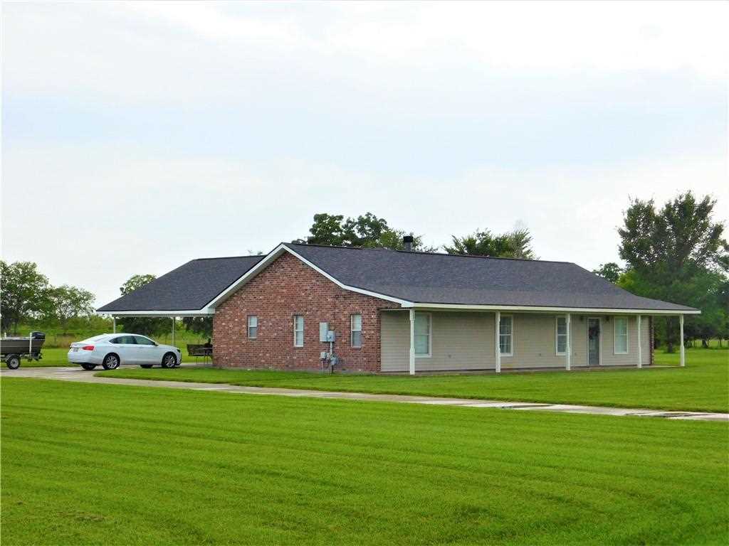 169 Peps Lane Raceland, LA 70394 - Photo 3 of 35
