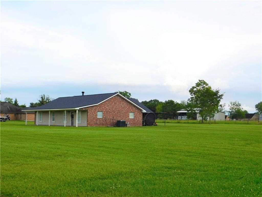 169 Peps Lane Raceland, LA 70394 - Photo 4 of 35