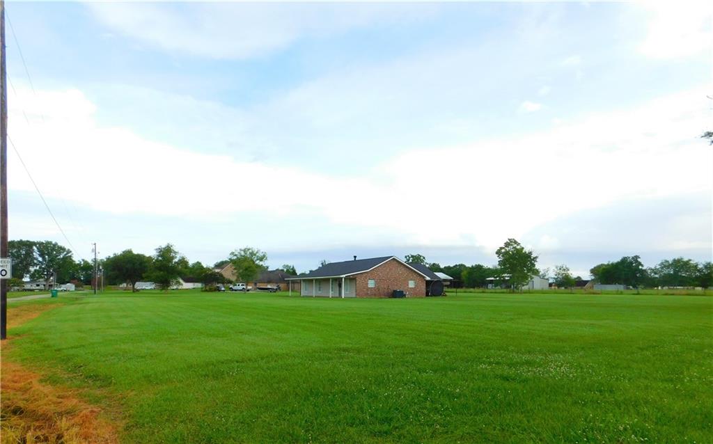 169 Peps Lane Raceland, LA 70394 - Photo 8 of 35
