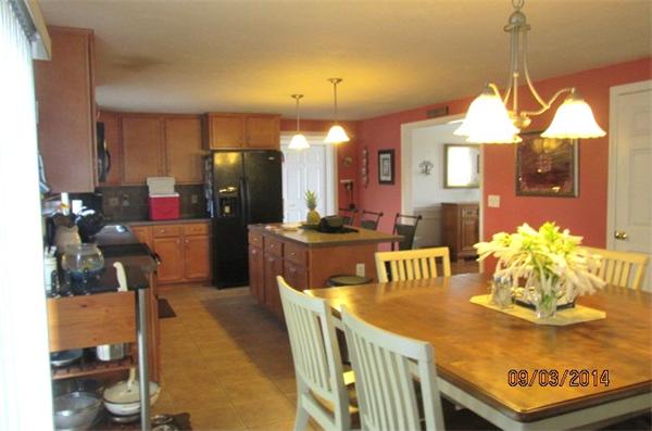 9 Jonathan Circle Rutland, MA 01543 - Photo 4 of 30