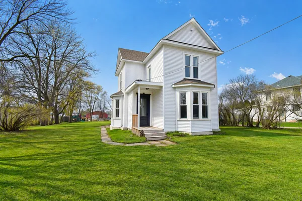 $296,990 | 150 Broadway Avenue South, Cokato, MN 55321