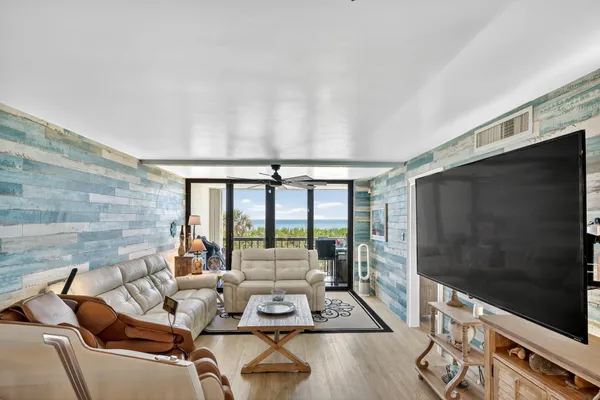 $3,200 | 10680 South Ocean Drive, Unit 105, Jensen Beach, FL 34957