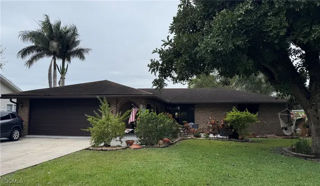 $375,000 | 609 Ponce De Leon Avenue, Clewiston, FL 33440