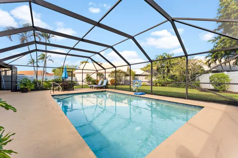$615,000 | 107 Executive Circle, Boynton Beach, FL 33436