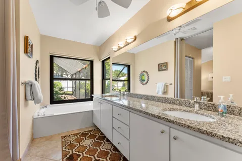 $615,000 | 107 Executive Circle, Boynton Beach, FL 33436