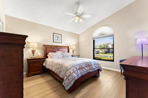 $615,000 | 107 Executive Circle, Boynton Beach, FL 33436