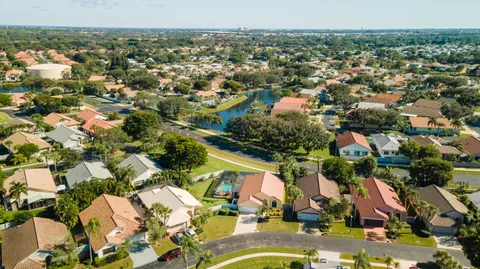 $615,000 | 107 Executive Circle, Boynton Beach, FL 33436