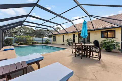 $615,000 | 107 Executive Circle, Boynton Beach, FL 33436