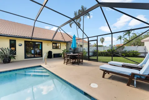 $615,000 | 107 Executive Circle, Boynton Beach, FL 33436