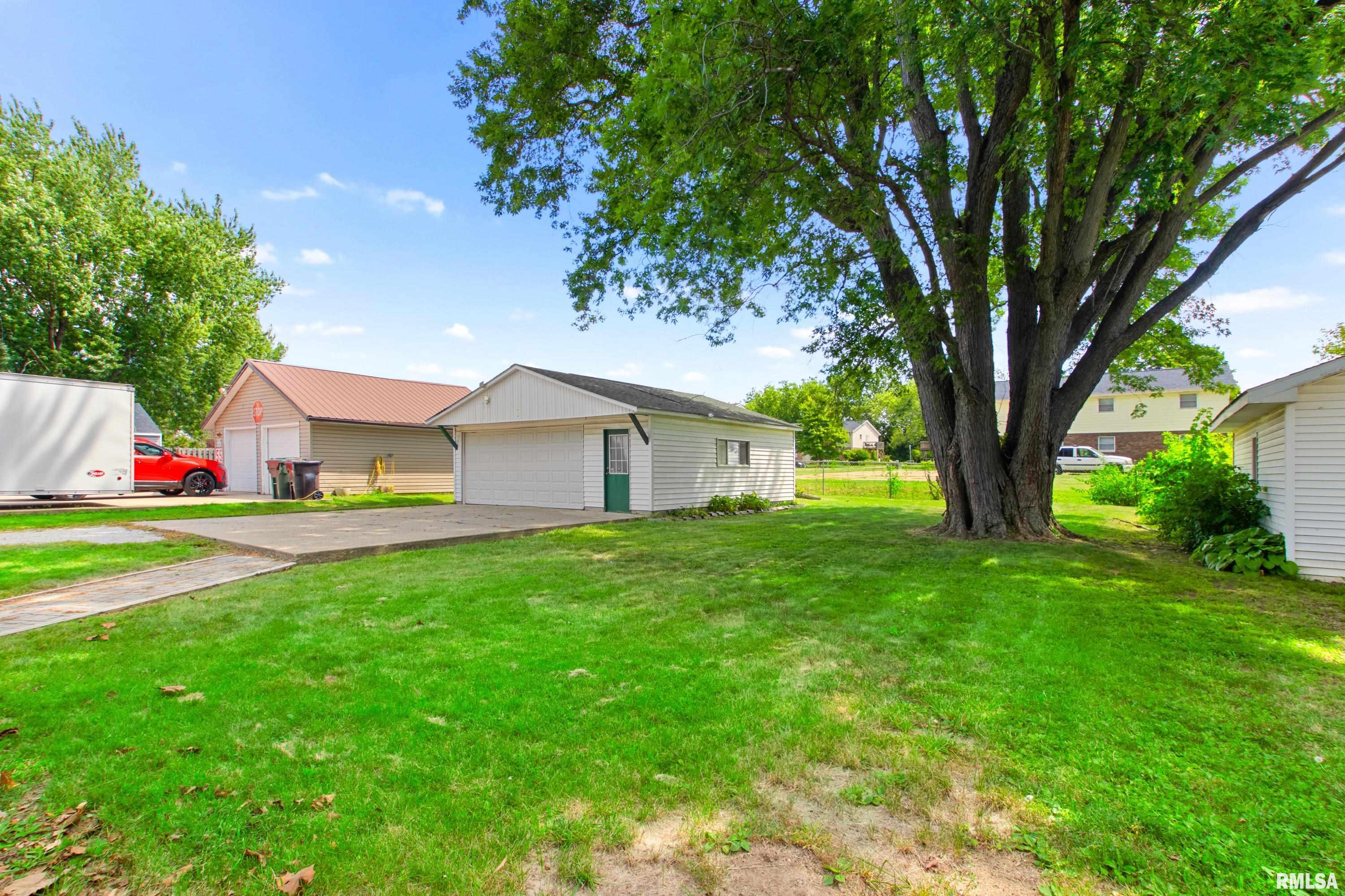 116 Briargate Road Washington, IL 61571 - Photo 27 of 30 Gallery Image 27