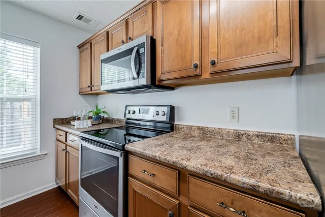 $394,900 | 100 Sandstone Drive, Bloomingdale, GA 31302