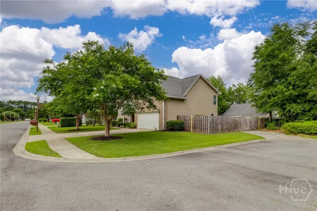 $394,900 | 100 Sandstone Drive, Bloomingdale, GA 31302