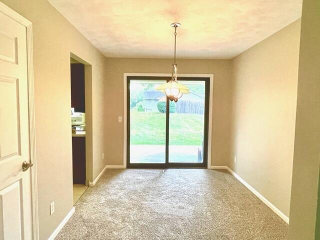 6154-6156 Torrington Road Kalamazoo, MI 49009 - Photo 3 of 14 IMG_7096