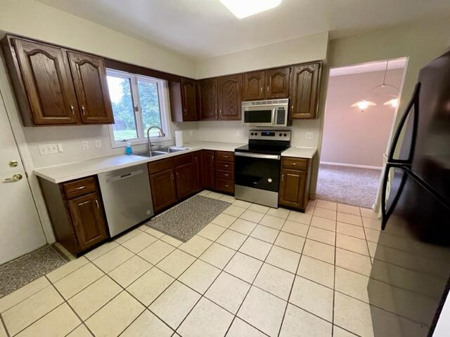 6154-6156 Torrington Road Kalamazoo, MI 49009 - Photo 4 of 14 IMG_7102