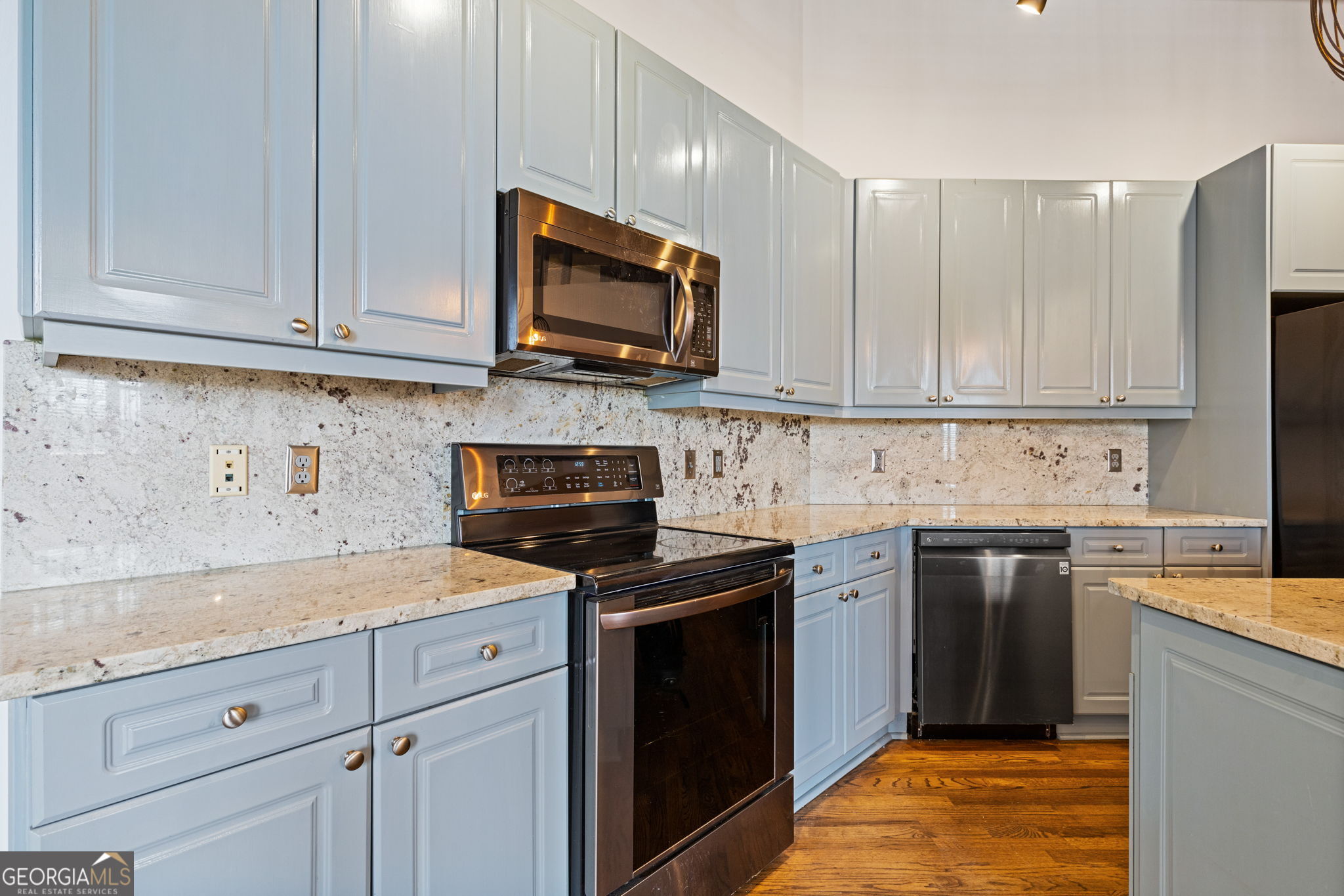 3235 Roswell Road Northeast, Unit 818 Atlanta, GA 30305 - Photo 12 of 26