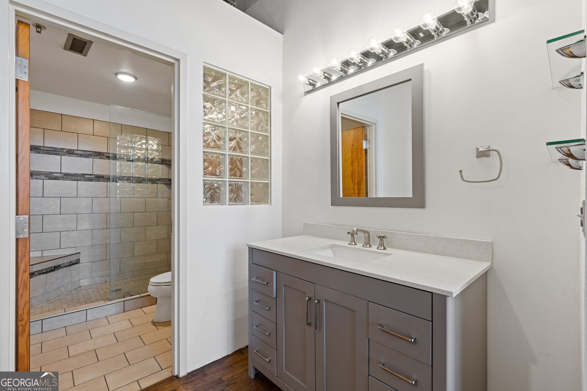 3235 Roswell Road Northeast, Unit 818 Atlanta, GA 30305 - Photo 8 of 26