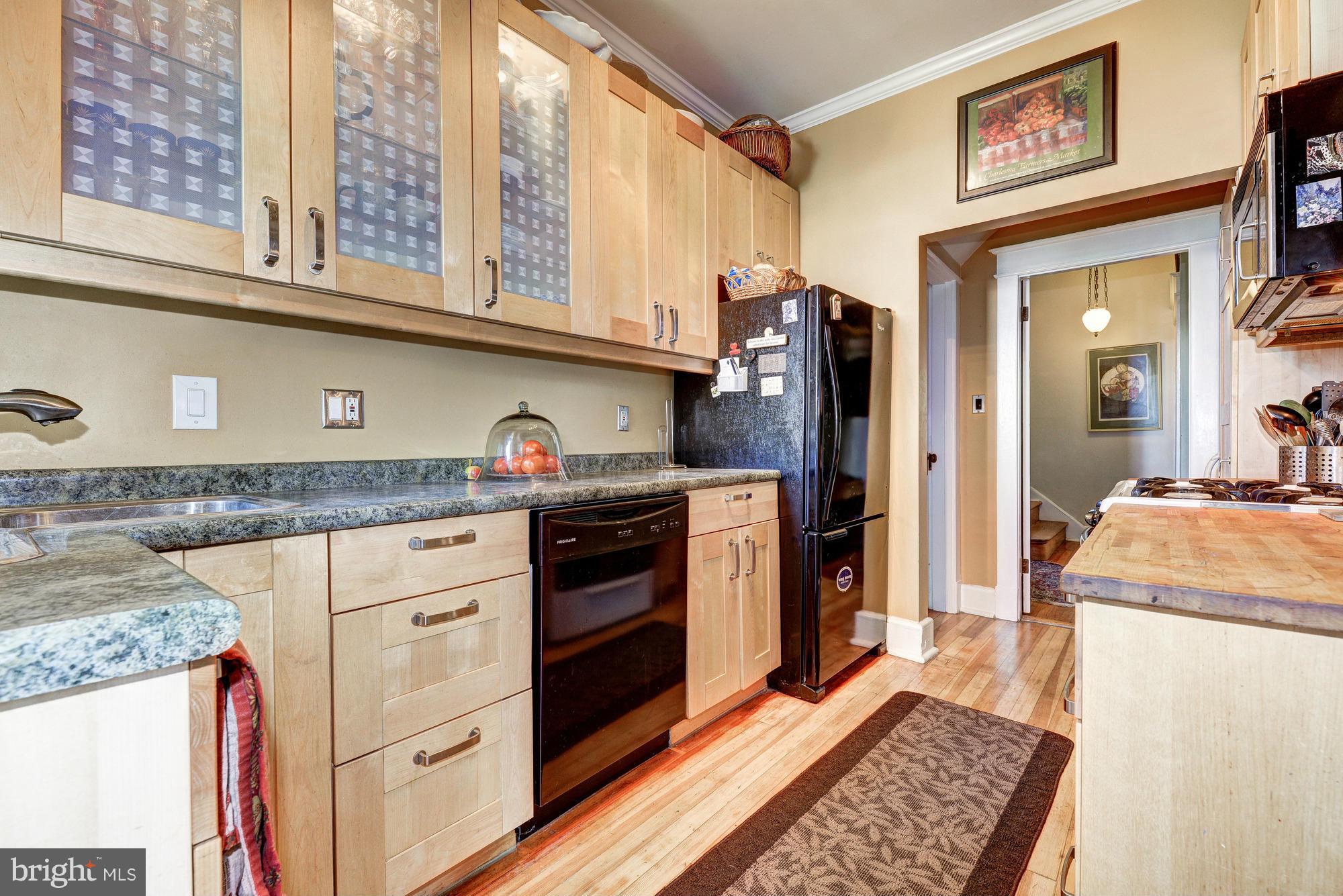 4713 Piney Branch Road Northwest Washington, DC 20011 - Photo 10 of 26 Kitchen